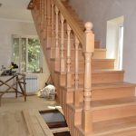 Изготовление лестниц из сосны, БалтСипДом