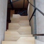 Изготовление и продажа деревянных лестниц Калининград